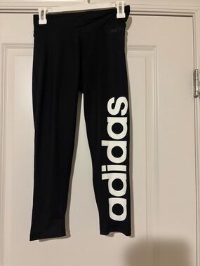 adidas 3/4 Black Leggings